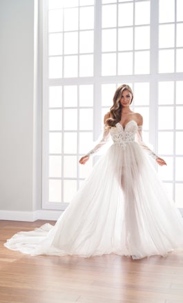 Brautmoden Oldenburg FM Braut- und Abendmode Boho Vintage Brautkleider